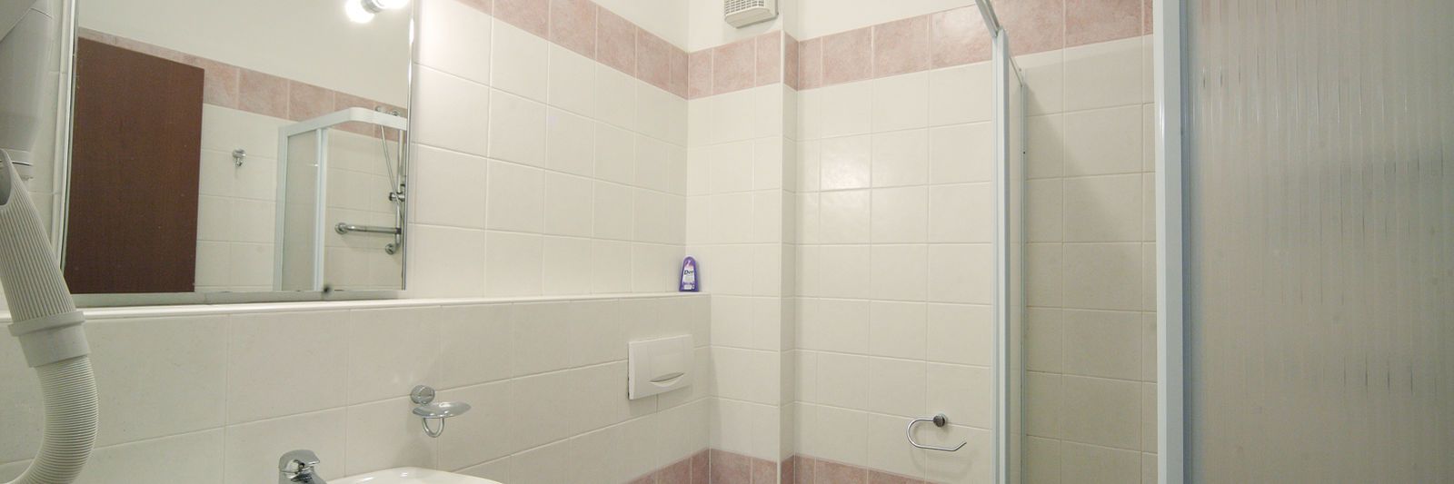 DREIZIMMERWOHNUNG 47/50 M² MIT SEEBLICK