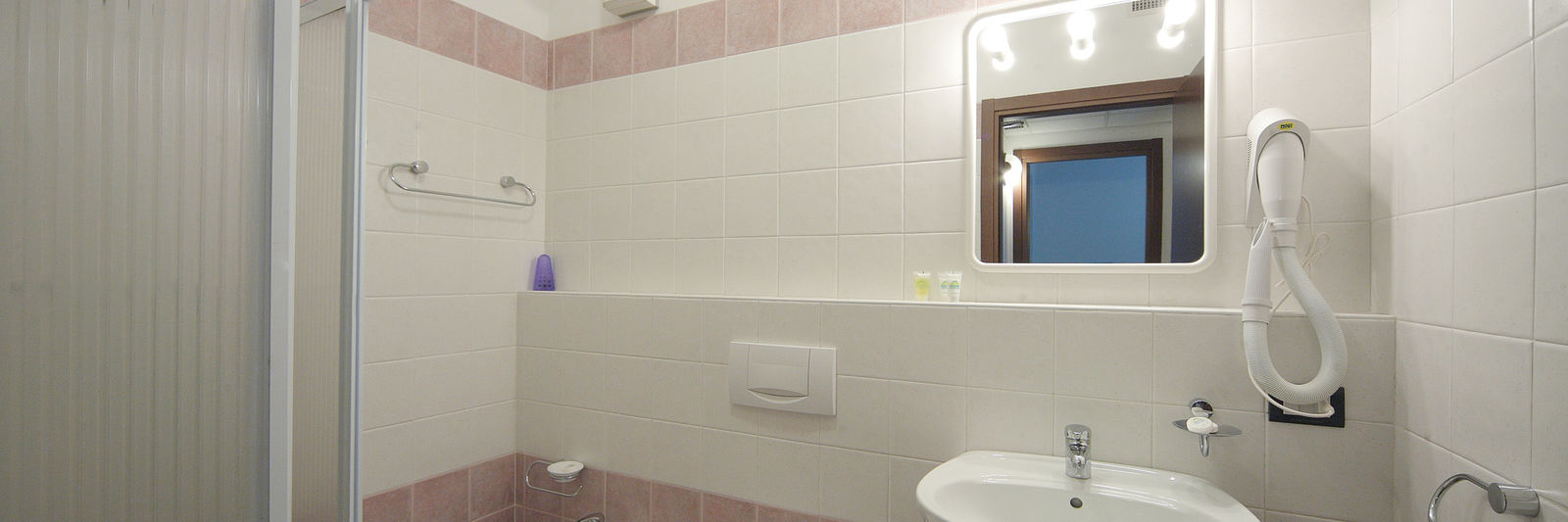 BILOCALE 33 M² AVEC JARDIN