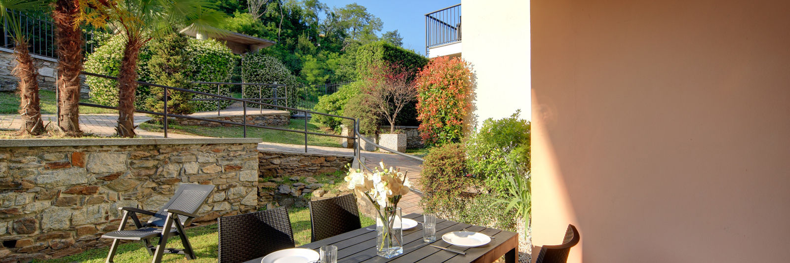 DREIZIMMERWOHNUNG 47/50 M² MIT GARTEN